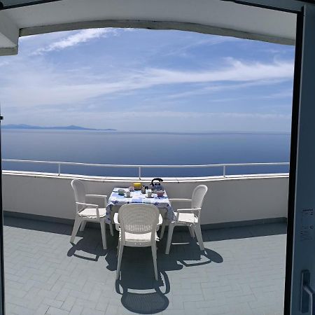 La Rosa Del Mare Amalfi Exterior foto